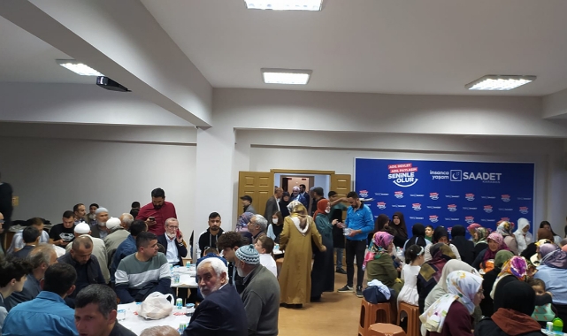 Milli Görüş Camiası Yeni İl Binasında İftarda Buluştu