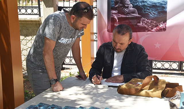 KMÜ'de Şehit Aileleri Yararına İmza Günü
