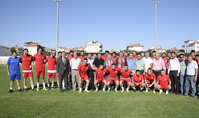 Vali Akkoyun, Karaman Futbol Kulübü'nün İlk Antrenmanını İzledi