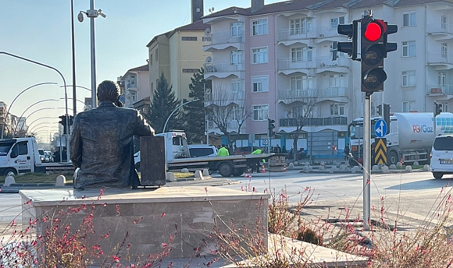 Gar Kavşağındaki Trafik Işıklarının Sürelerinin Yetersizliği Kazalara Davetiye Çıkarıyor