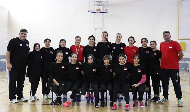 Oturarak Voleybol Kadın A Milli Takımında Moraller Yerinde