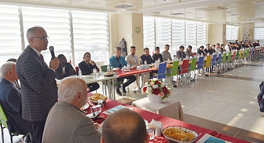 Rektör Karaman Öğrenci Topluluğu Temsilcileri İle Kahvaltıda Buluştu