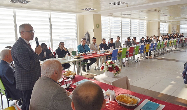 Rektör Karaman Öğrenci Topluluğu Temsilcileri İle Kahvaltıda Buluştu