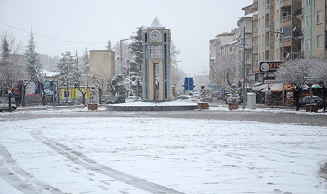 Meteoroloji'den Karaman'da Dahil 41 İle Kar Yağışı Uyarısı