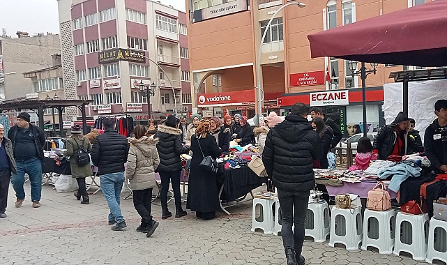 SMA Hastası Ayşe Bükre Bebek İçin Düzenlenen Kermese yoğun ilgi