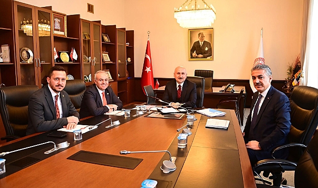 Karaman'ın Ulaşım Yatırımları Bakan Karaismailoğlu'na Aktarıldı