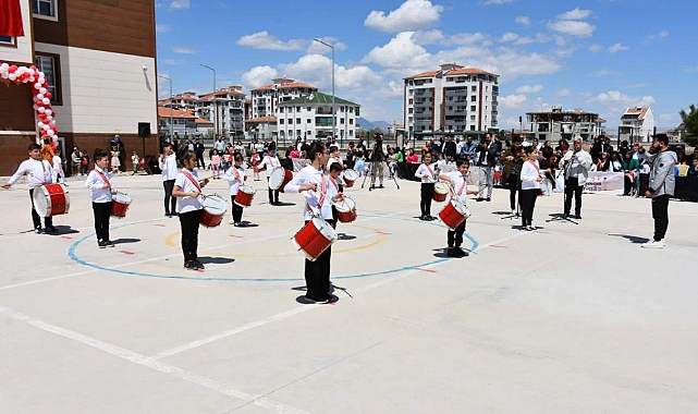 23 Nisan Ulusal Egemenlik Ve Çocuk Bayramı Karaman’da Coşkuyla Kutlandı