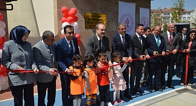 Kültür ve Turizm Bakan Yardımcısı Çam Kütüphane Açılışına Katıldı