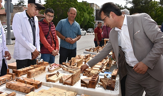 Özel Öğrencilerden Özel Yılsonu Sergisi