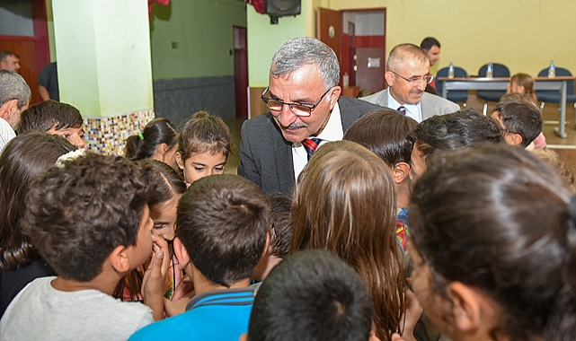 Rektör Gavgalı Mezun Olduğu Okulda Öğrencilerle Buluştu