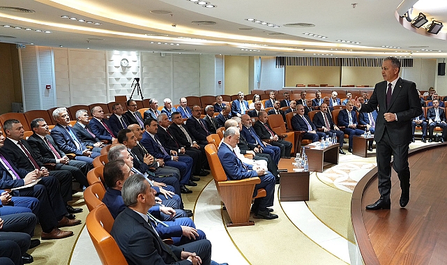 57 Vali Bakan Yerlikaya'yla Bir Araya Geldi