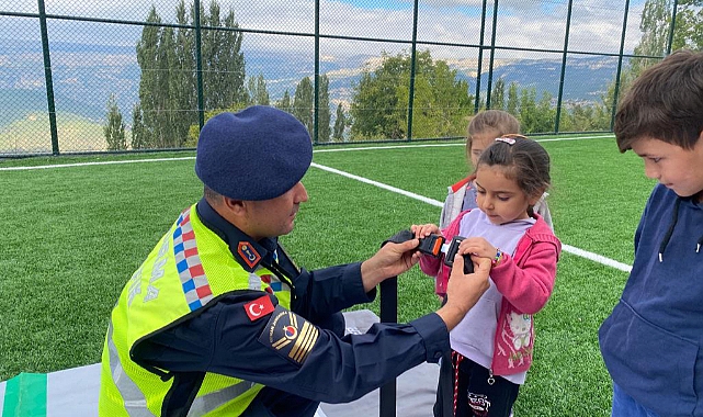 Jandarma’dan Öğrencilere Trafik Eğitimi