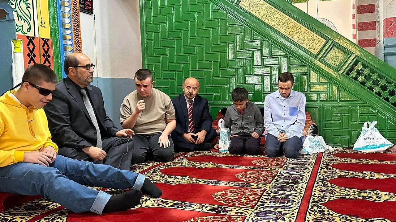 Karaman'da Engelli Ve Camii Buluşması Düzenlendi