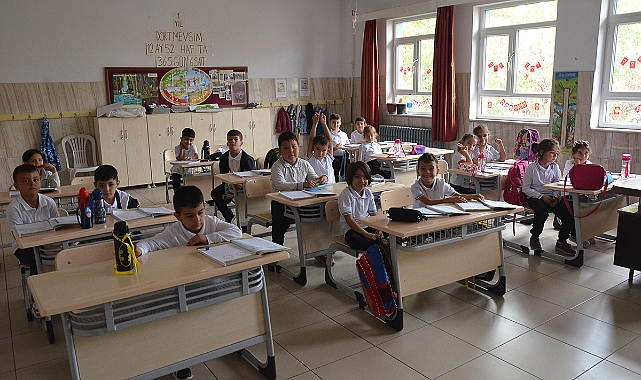 Ara Tatil Bitti, Öğrenciler Ders Başı Yaptı