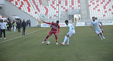 2.Lig Kırmızı Grupta İlk Yarının Son Karşılaşmaları Oynanacak