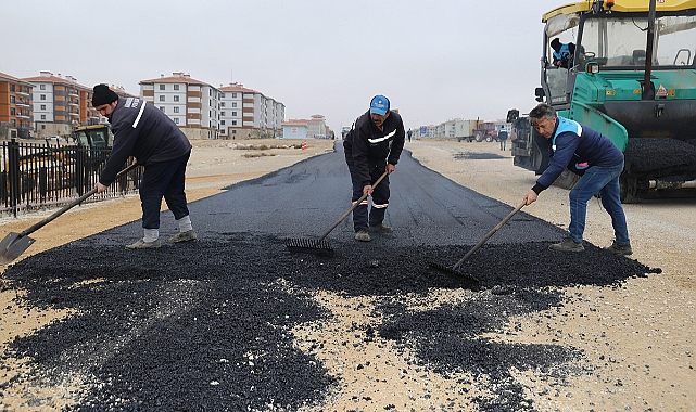 6. ve 7. TOKİ Yolu Asfaltlandı