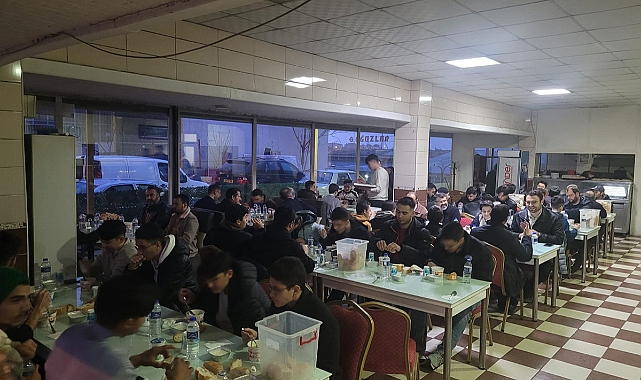 Karaman'da Genç Hafızlar İftarda Buluştu