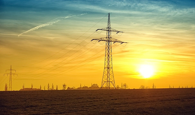 Karaman'da Köy Ve Mahallelerde Elektrikler Kesilecek