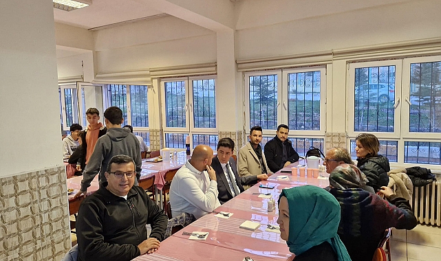 Kaymakam Erdoğan İlk İftarını Öğrencilerle Yaptı