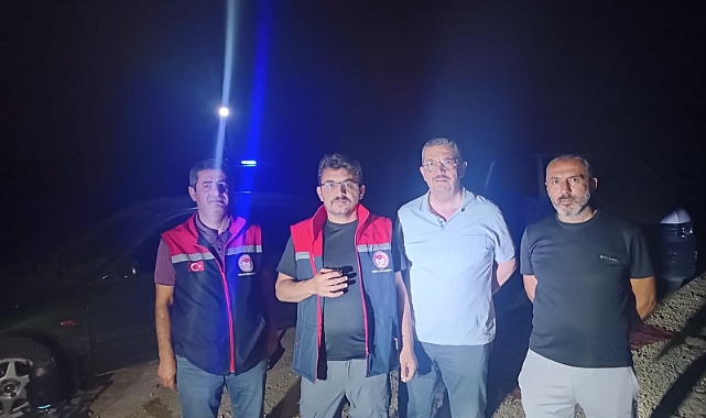 Ekipler Baraj Gölünde Kaçak Ağ Aradı
