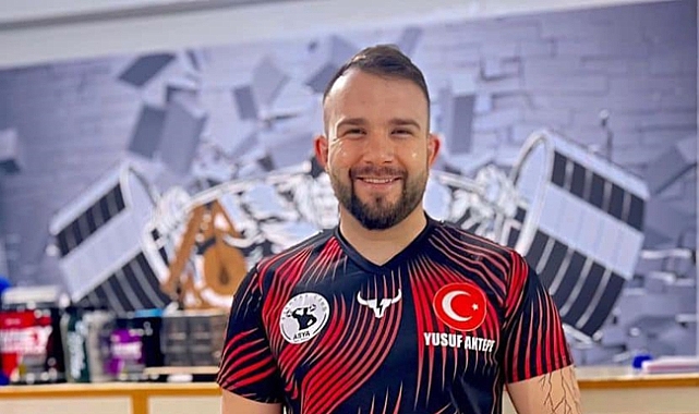 Ermenekli Genç, Antalya'da Geçirdiği Motor Kazasında Hayatını Kaybetti
