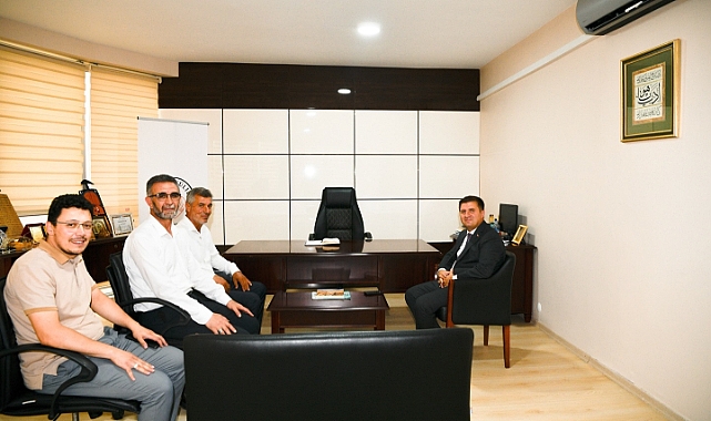 Vali Sarıibrahim'den Yunus Emre Kültür Vakfı'na Ziyaret