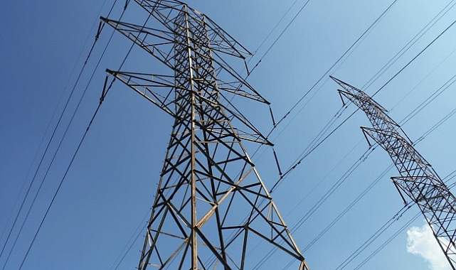 Köyler Ve Mahallelerde Elektrik Kesintisi Var