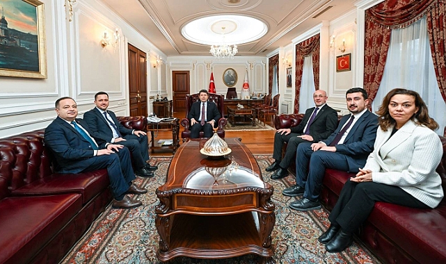 Adalet Bakanı Tunç'u Ziyaret Ettiler
