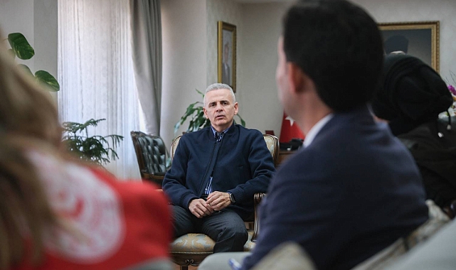 Vali Çiçekli Vatandaşın Sorunlarını Dinledi