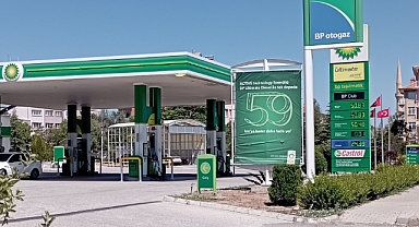 Akaryakıta büyük indirim! Motorin ve benzin fiyatları geriledi