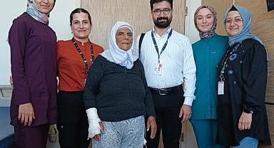 Felçli Ve Beyninde Tümör Olan Hasta Ameliyatla Ayağa Kaldırıldı