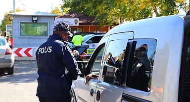 Karaman’da 5 Bin Kişi Sorgulandı, Çeşitli Suçlardan Aranan 16 Şahıs Yakalandı