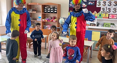 Yurt Öğrencilerinden Öğretmenlere Anlamlı Ziyaret