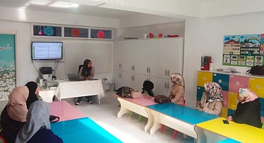 Aile Ahlakı Seminerleri Devam Ediyor