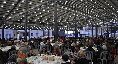 Ermenek Kent Meydanında Gönül Sofrası Kuruldu