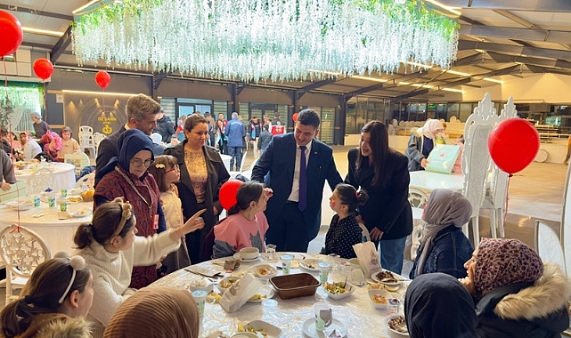 Kaymakam Çam Çocuklar ve Aileleriyle İftarda Buluştu