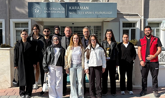 Karaman Yurtlig Kız Voleybol Takımı Akdeniz Bölgesi Üçüncüsü Oldu