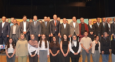 “Bir Bilenle Bilge Nesil Kitap Okuma ve Deneme Yazma Yarışması”nın Ödül Töreni Yoğun Katılım