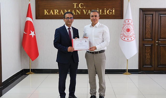Vali Çiçek'ten Çalışkan'a Başarı Belgesi